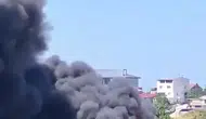 Sultangazi'de plastik fabrikasında büyük yangın