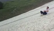 Haziran ortasında Köroğlu zirvesinde poşetle kaydılar