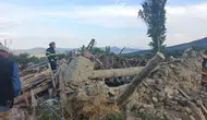 Burdur'da kerpiç ev aniden çöktü