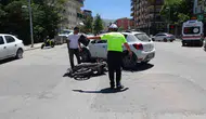 Malatya’da motosiklet ve otomobil çarpıştı