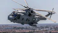 İngiltere'de askeri eğitim uçuşunda helikopter kazası 3 asker hayatını kaybetti