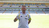 Dirk Kuyt Fenerbahçe’de İsmail Kartal’ın yardımcısı oldu