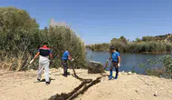 İzmir Güzelhisar Çayı'nda kaçak balıkçılara operasyon
