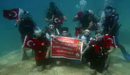 Fethiyeli liselilerden Milli Takım için su altı mesajı
