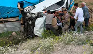 Iğdır yolunda kaza Otomobil şarampole uçtu