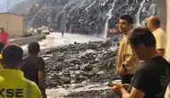 Silecek tamiri hayatını kurtardı Heyelan tünel çıkışını saniyelerle kapattı