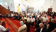 Ferdi Zeyrek anmasında Özgür Özel ve Mansur Yavaş buluşması