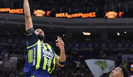 Beşiktaş deplasmanda Fenerbahçe engelini aştı