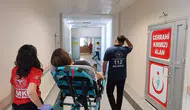 Kediyi kurtarmak isterken şarampole uçtu