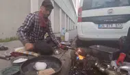 Kars sokaklarında unutulmaya yüz tutan zanaatın son temsilcileri