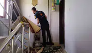 Van'da bir ev alevlere teslim oldu