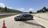 Kastamonu yolunda sürücü hakimiyeti kaybetti araç duvara çarptı