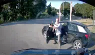 Sakarya’da trafikte savcı ve minibüs şoförü birbirine girdi