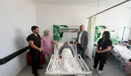 Niğde'de doktorlar hastanın karnından 7 kiloluk dev kitle çıkardı