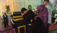Mersinli gencin Kabe özlemi herkesi duygulandırdı