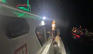 Bodrum açıklarında mahsur kalan 32 kişiyi sahil güvenlik kurtardı