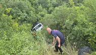 Susurluk yolunda kaza yapan araçta sıkışan kişi kurtarıldı