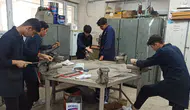 İskenderunlu öğrenciler okulda hem üretiyor hem para kazanıyor