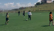 Eskişehir Beylikova’da kızlar için futbol dönemi başladı