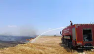 Hatay Kırıkhan’da anız yangını korkuttu
