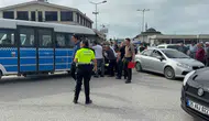 Alaplı terminal kavşağında minibüs ve motosiklet çarpıştı