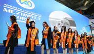 Avrasya Üniversitesi 1800 öğrencisini yeni hayatına uğurladı