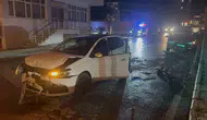 Elazığ’da üç otomobil birbirine girdi