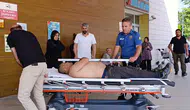 İnegöl'de bahçede kiraz toplarken dört metreden yere çakıldı