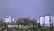 Bolu gecesinde şimşekler şehri mora boyadı
