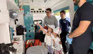 Ezine’de minikler için sağlık kampı kuruldu