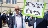 71 yaşında üniversiteli oldu 75 yaşında diplomasını aldı