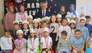 Bayburtlu minikler ilk karnelerini heyecanla aldı