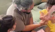 Elazığ’da karne günü ikizleri karıştıran babanın zor anları
