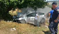 Menderes yolunda feci kaza 4 kişi ağır yaralandı