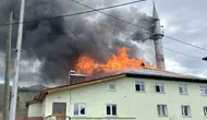 Kastamonu'da çıkan yangın köy camisini küle çevirdi
