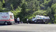 Kastamonu yolunda kontrolden çıkan kamyon şarampole uçtu