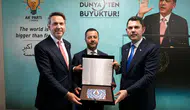 Bakanlar Kurum ve Bayraktar Londra’da teşkilatla buluştu