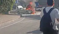 Şişli trafiğinde korkutan araç yangını
