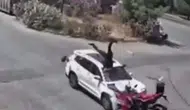 Ehliyetsiz sürücü dehşet saçtı Motosikletli ağır yaralı