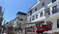 Darıca'da bir evde çıkan yangında anne ve iki çocuğu kurtarıldı