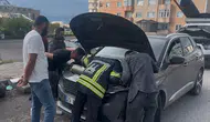 Erzurum'da otomobilin motoruna gizlenen yavrular itfaiye ile kurtarıldı
