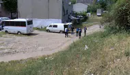 Bağcılar'da çocukların oyun oynadığı boş arsada acı manzara