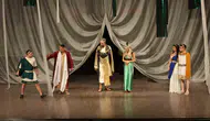 İzmirli iş insanları sahneye çocukların eğitimi için çıktı