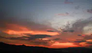 Afyon’da gün batımı gökyüzünü tabloya çevirdi