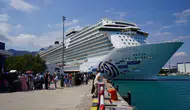 Antalya Limanı dev kruvaziyer AROYA ile rekor kırdı
