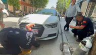Bilecik’te kedi kurtarma operasyonu trafiği birbirine kattı