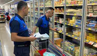 Tosya zabıtası market raflarını mercek altına aldı