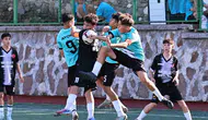 Genç yetenekler Salihli'de yeşil sahaya çıkıyor