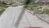 Sivas Kazanpınar’da dolu yağışı tarlaları ve köy yollarını vurdu