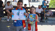 Göztepe çocukları karne günü hediyelerle buluşturuyor